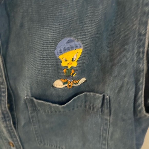 Womens y2k Tweety Bird denim shirt size large - Picture 3 of 4